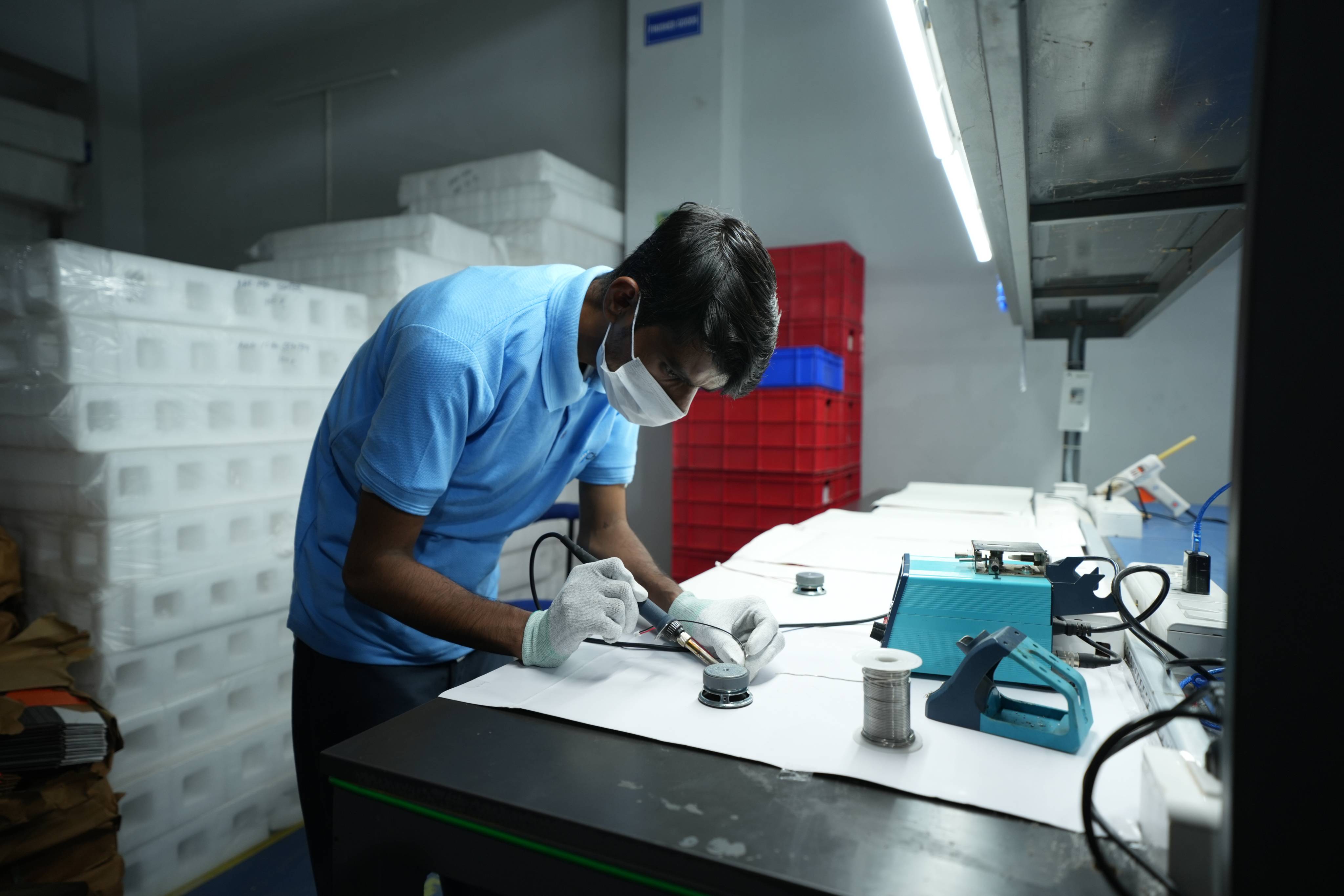 Incoming Stage visuals slide 3